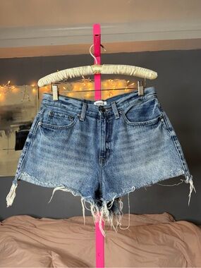 Pistola Distressed High Rise Denim Cutoff Shorts Size 28 100% Cotton 💛